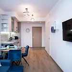Raadiraja Kodu Erm'i Laehedal, Raadiraja 22 Apartamento *