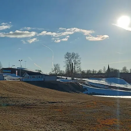 Raadiraja Kodu Erm'i Laehedal, Raadiraja 22 Apartamento *