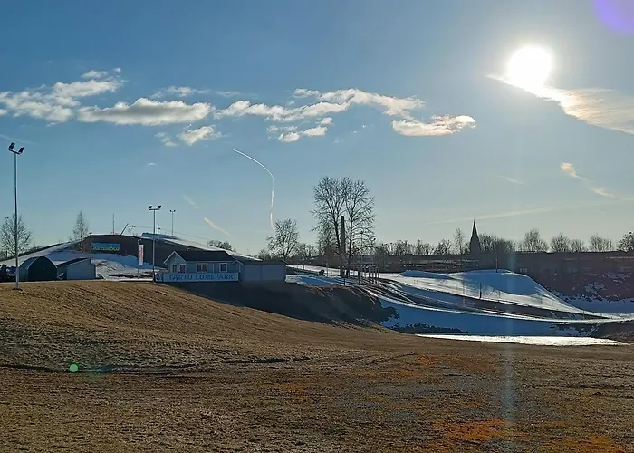 Raadiraja Kodu Erm'i Laehedal, Raadiraja 22 Apartment *